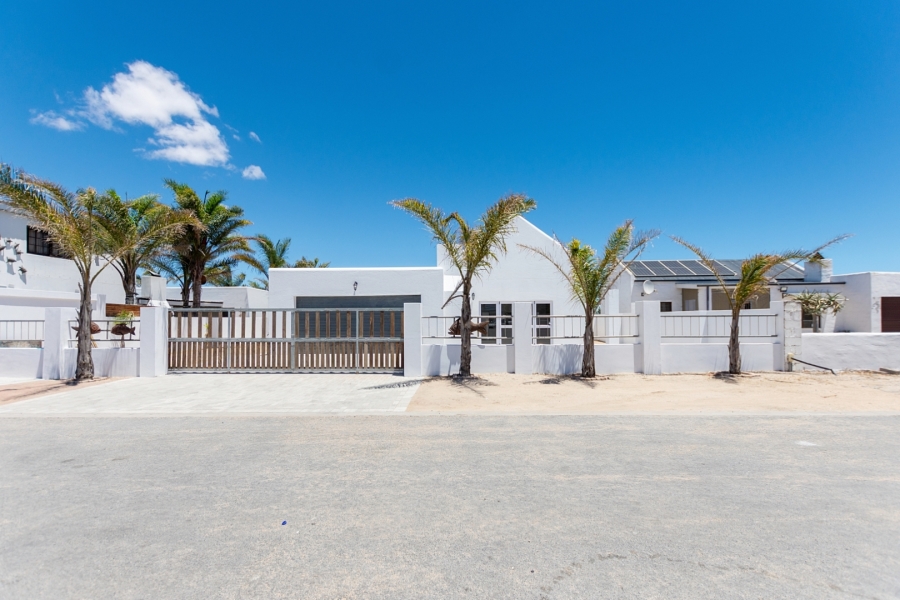 3 Bedroom Property for Sale in Laaiplek Western Cape